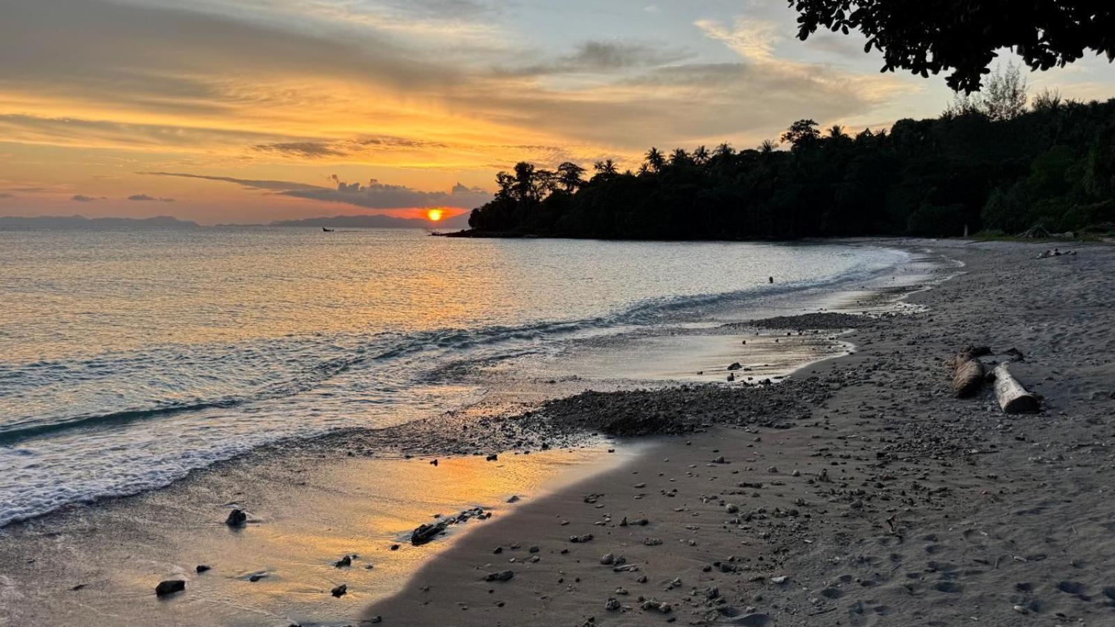 Sunset Beach Resort Weh Sabang  Eksteriør billede